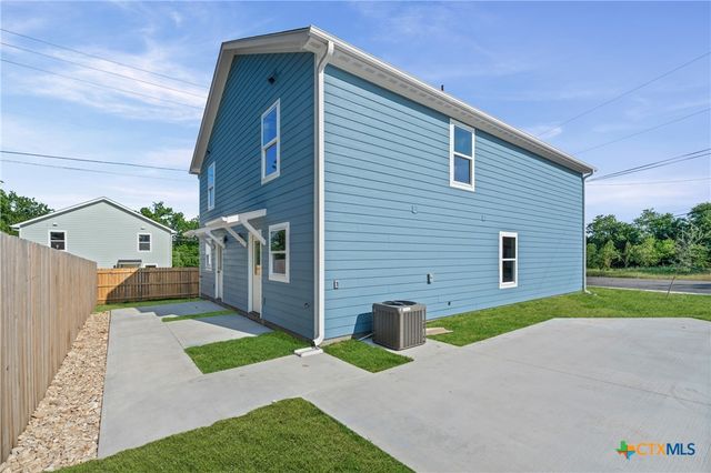 1407 S Martin Luther King Jr Drive A & B, Temple, TX 76504