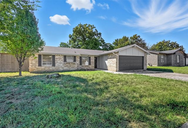 1608 Winderemere Drive, Arlington, TX 76014