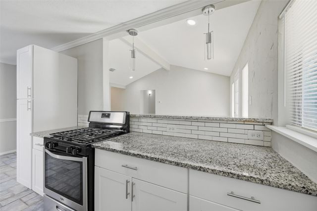 1608 Winderemere Drive, Arlington, TX 76014