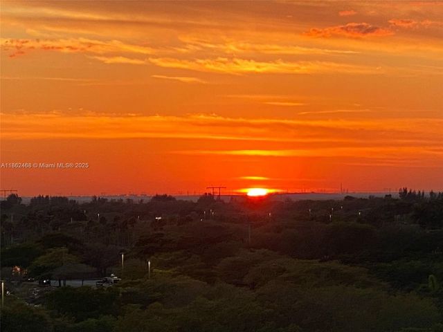 2641 N Flamingo Rd 2408N, Sunrise, FL 33323