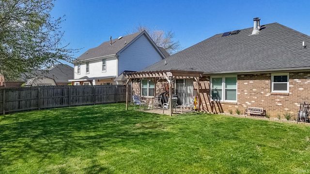 5717 Lincoln Pointe Boulevard, Evansville, IN 47715