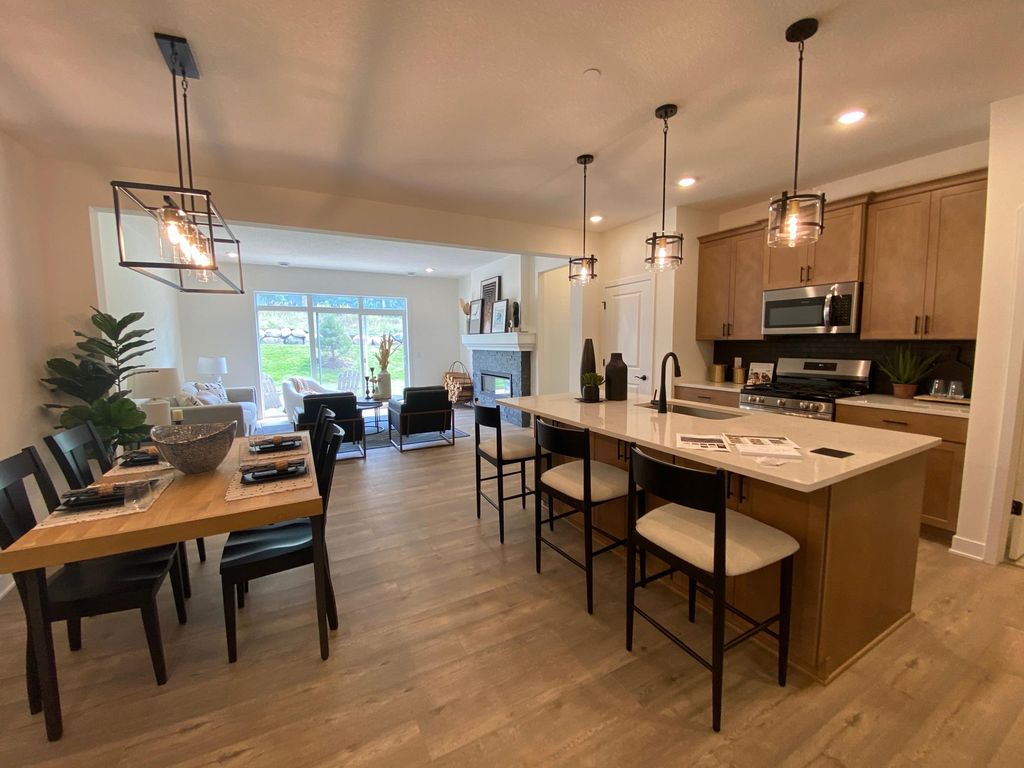 13763 Hollybrook Circle, Apple Valley, MN 55124 — photo 2