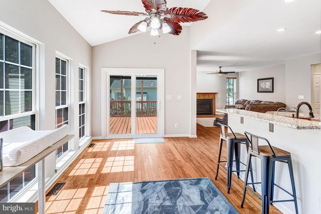 17701 AVENEL LN, Dumfries, VA 22026
