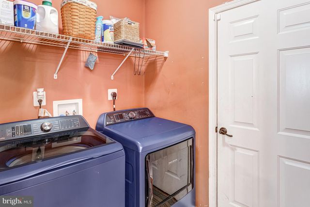 17701 AVENEL LN, Dumfries, VA 22026