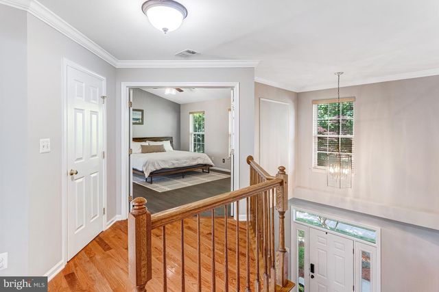 17701 AVENEL LN, Dumfries, VA 22026