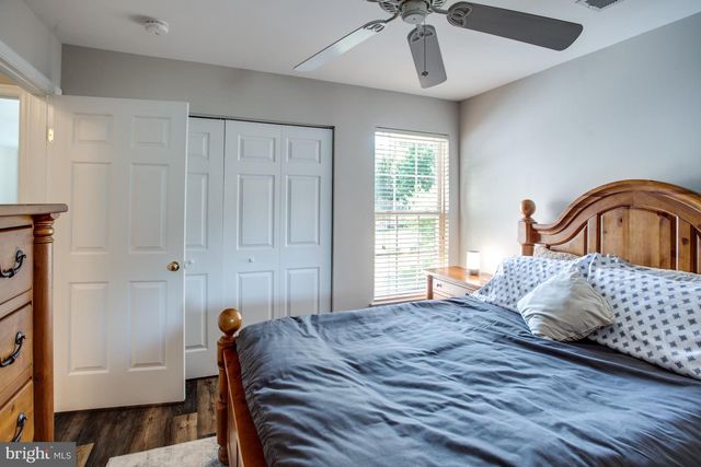 17701 AVENEL LN, Dumfries, VA 22026
