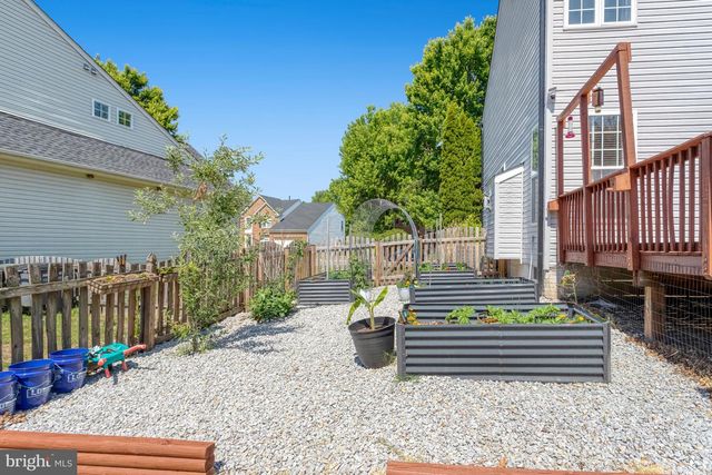 17701 AVENEL LN, Dumfries, VA 22026