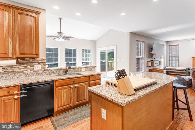 17701 AVENEL LN, Dumfries, VA 22026