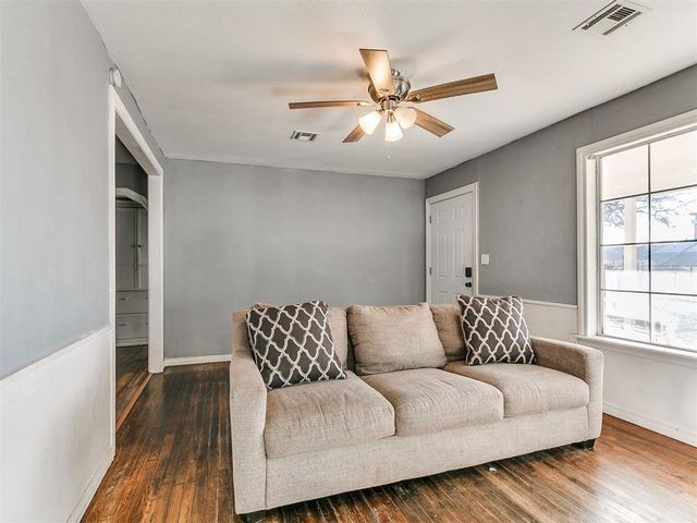 811 Kansas Street, Norman, OK 73069