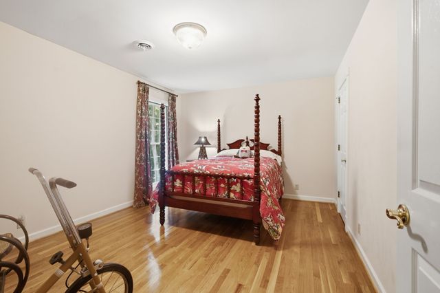 1225 Johnny Hall Rd, Burns, TN 37029