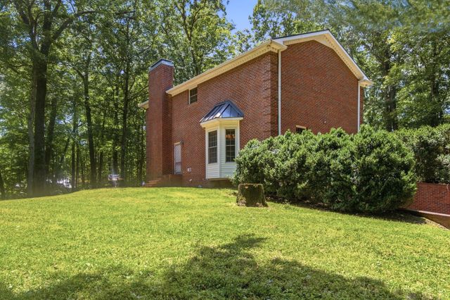 1225 Johnny Hall Rd, Burns, TN 37029