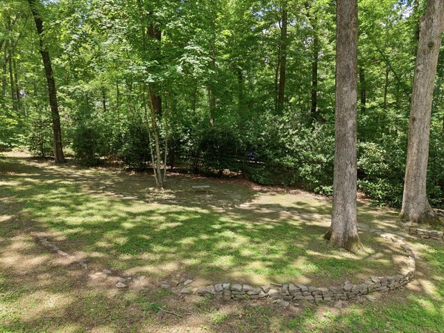 1225 Johnny Hall Rd, Burns, TN 37029