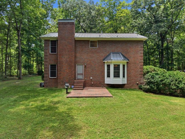 1225 Johnny Hall Rd, Burns, TN 37029