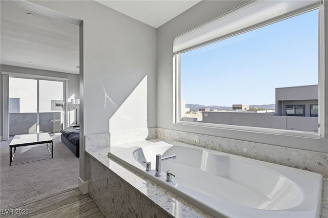 216 Glen Lee Street, Henderson, NV 89012