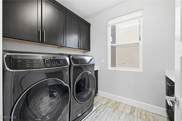 216 Glen Lee Street, Henderson, NV 89012