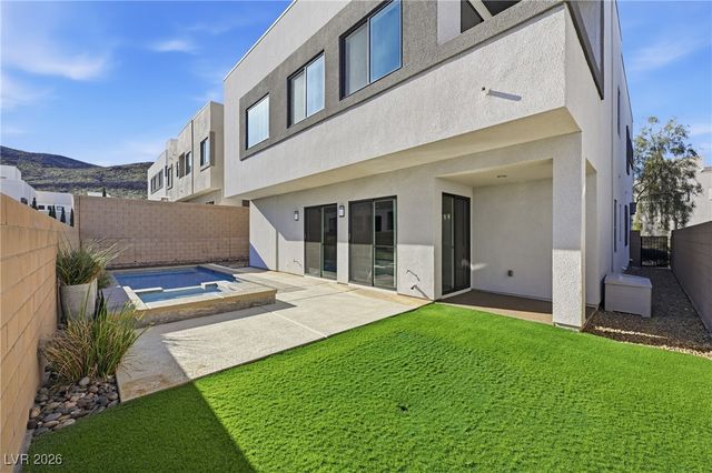 216 Glen Lee Street, Henderson, NV 89012