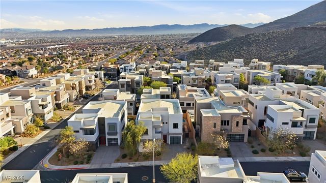 216 Glen Lee Street, Henderson, NV 89012