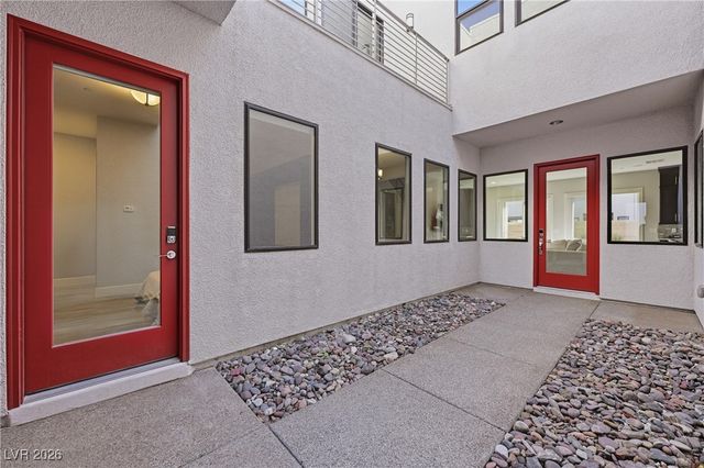 216 Glen Lee Street, Henderson, NV 89012