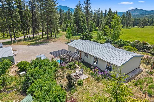 2558 Grimm Rd, Addy, WA 99101