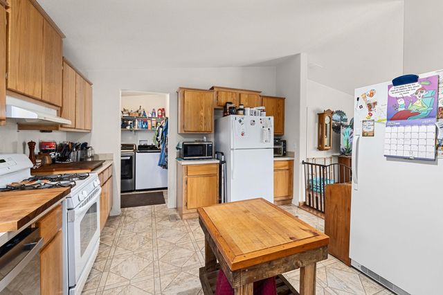 2558 Grimm Rd, Addy, WA 99101