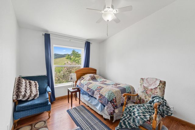 2558 Grimm Rd, Addy, WA 99101