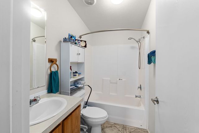 2558 Grimm Rd, Addy, WA 99101