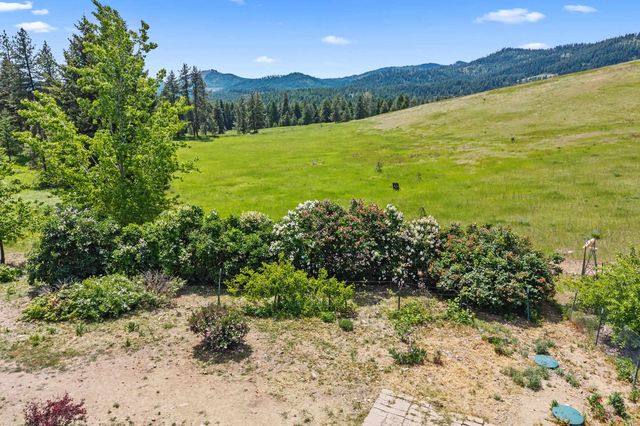 2558 Grimm Rd, Addy, WA 99101