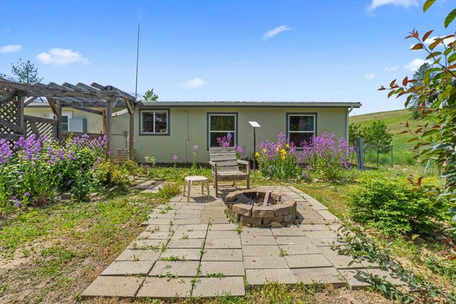 2558 Grimm Rd, Addy, WA 99101