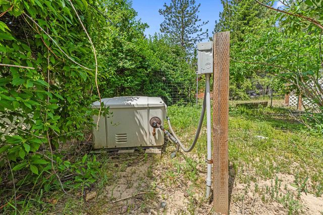 2558 Grimm Rd, Addy, WA 99101