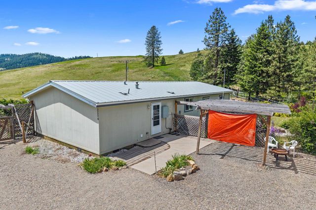 2558 Grimm Rd, Addy, WA 99101