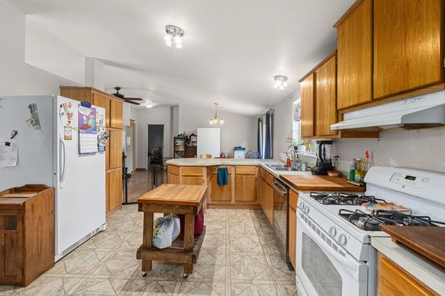 2558 Grimm Rd, Addy, WA 99101