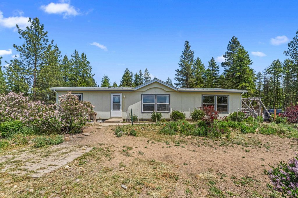 2558 Grimm Rd, Addy, WA 99101