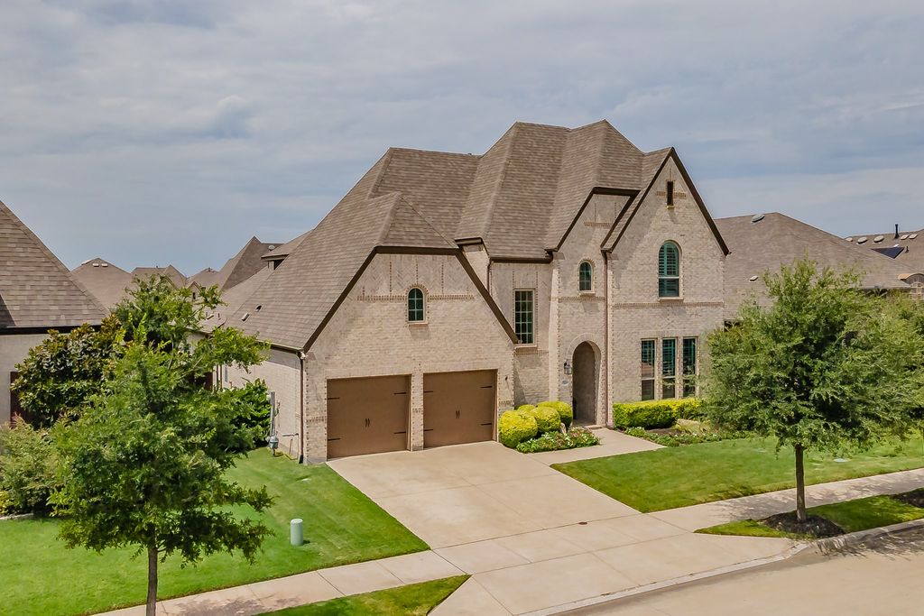 7524 Pondview Lane, Fort Worth, TX 76123