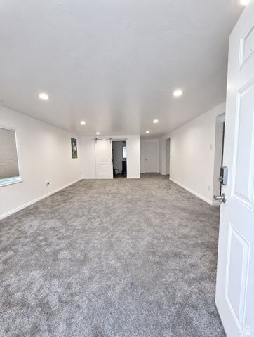 5664 W BOULDER CREEK RD, West Jordan, UT 84081