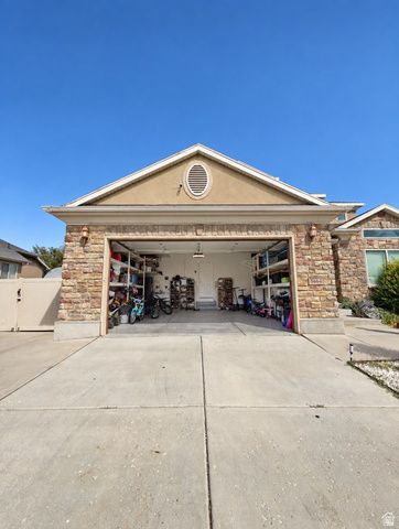 5664 W BOULDER CREEK RD, West Jordan, UT 84081