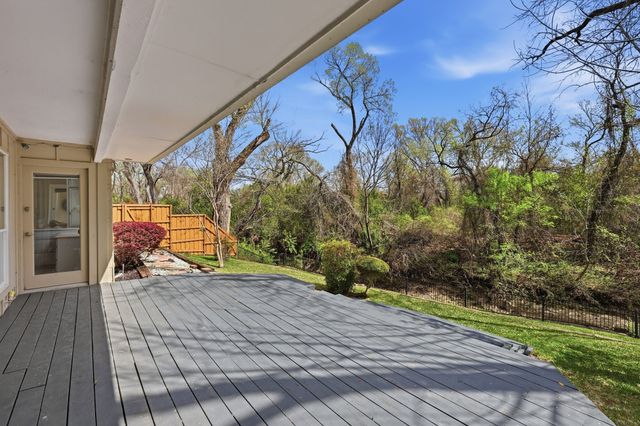 3718 Wooded Creek Drive, Farmers Branch, TX 75244