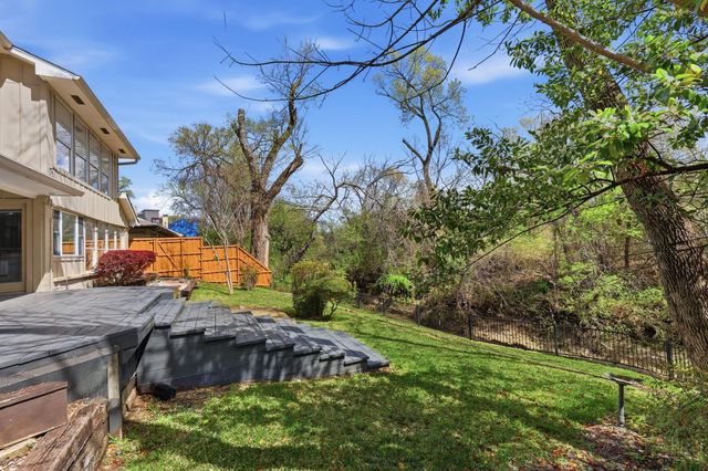 3718 Wooded Creek Drive, Farmers Branch, TX 75244