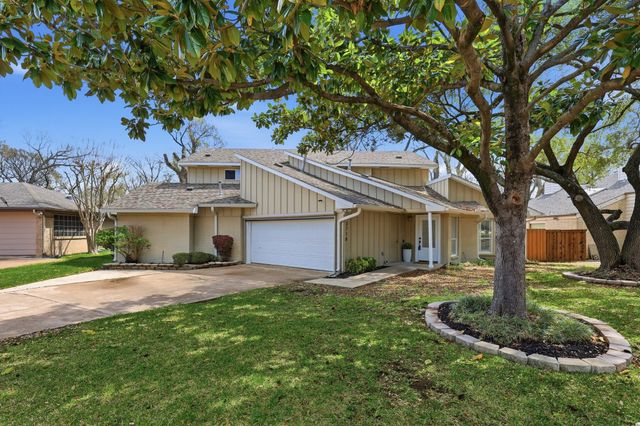 3718 Wooded Creek Drive, Farmers Branch, TX 75244