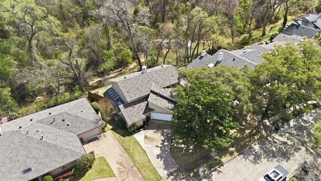 3718 Wooded Creek Drive, Farmers Branch, TX 75244