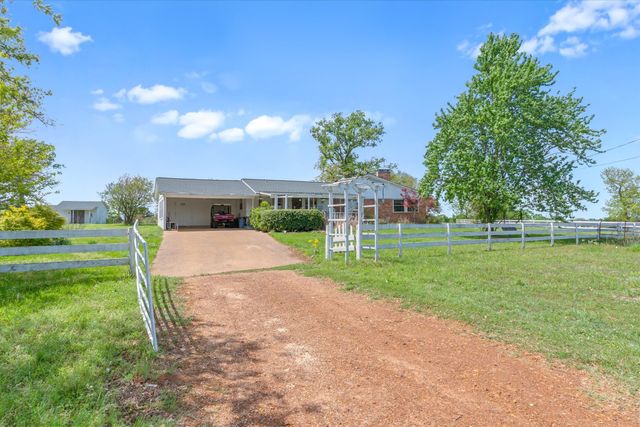 1421 Vz County Road 2319, Canton, TX 75103