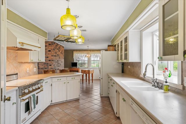 1421 Vz County Road 2319, Canton, TX 75103