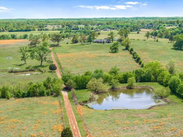 1421 Vz County Road 2319, Canton, TX 75103