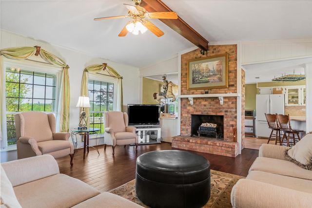 1421 Vz County Road 2319, Canton, TX 75103