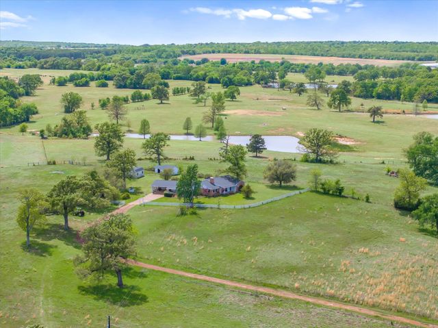 1421 Vz County Road 2319, Canton, TX 75103