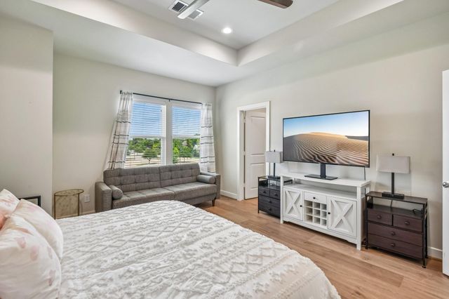 6314 Chelsea Falls Lane, Houston, TX 77008