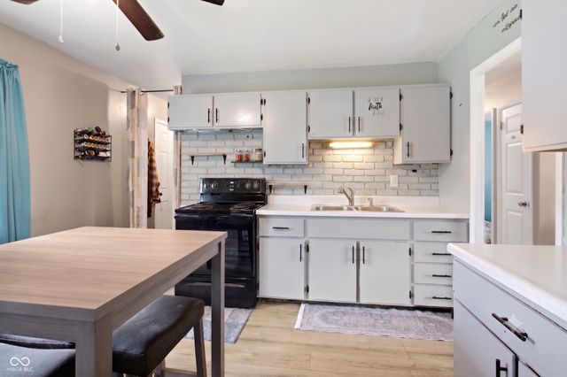 1803 W Fairlawn Way, Anderson, IN 46011
