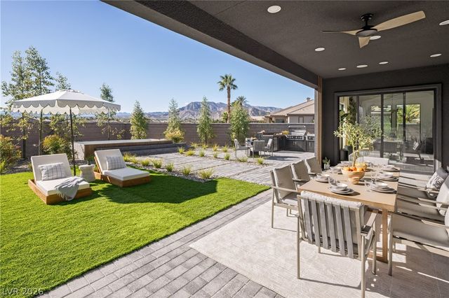 8585 Stange Avenue, Las Vegas, NV 89129
