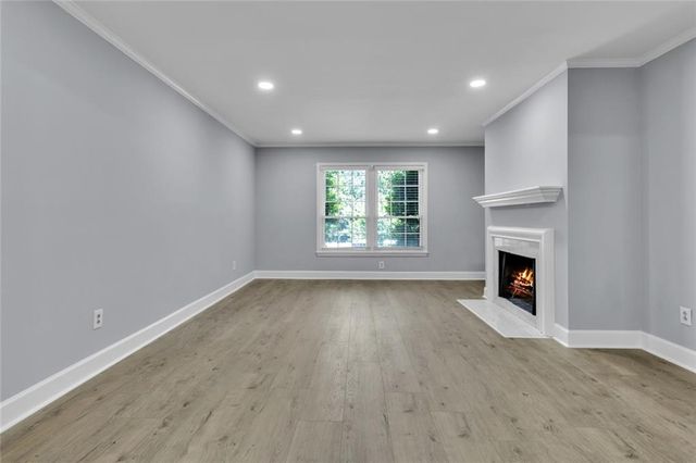 100 NW LA-Rue Place, Atlanta, GA 30327