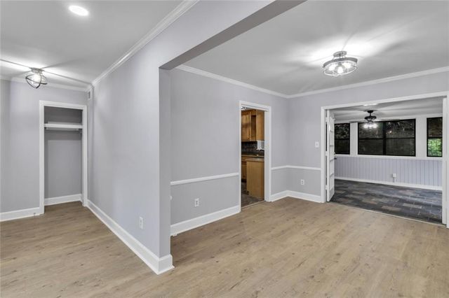 100 NW LA-Rue Place, Atlanta, GA 30327
