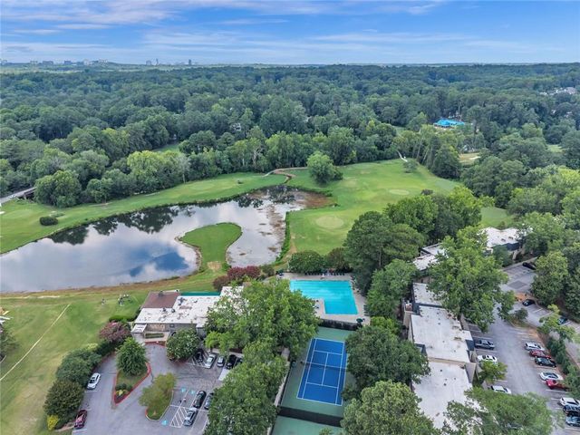 100 NW LA-Rue Place, Atlanta, GA 30327